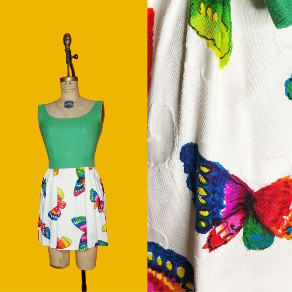1960s LANZ ORIGINALS BUTTERFLY Print Green Dress W/Embossed Butterflies. XS-S